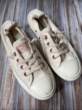 Converse sneakers Low-Top Sneakers in Cream with Copper Eyelets 8.5 slip ons